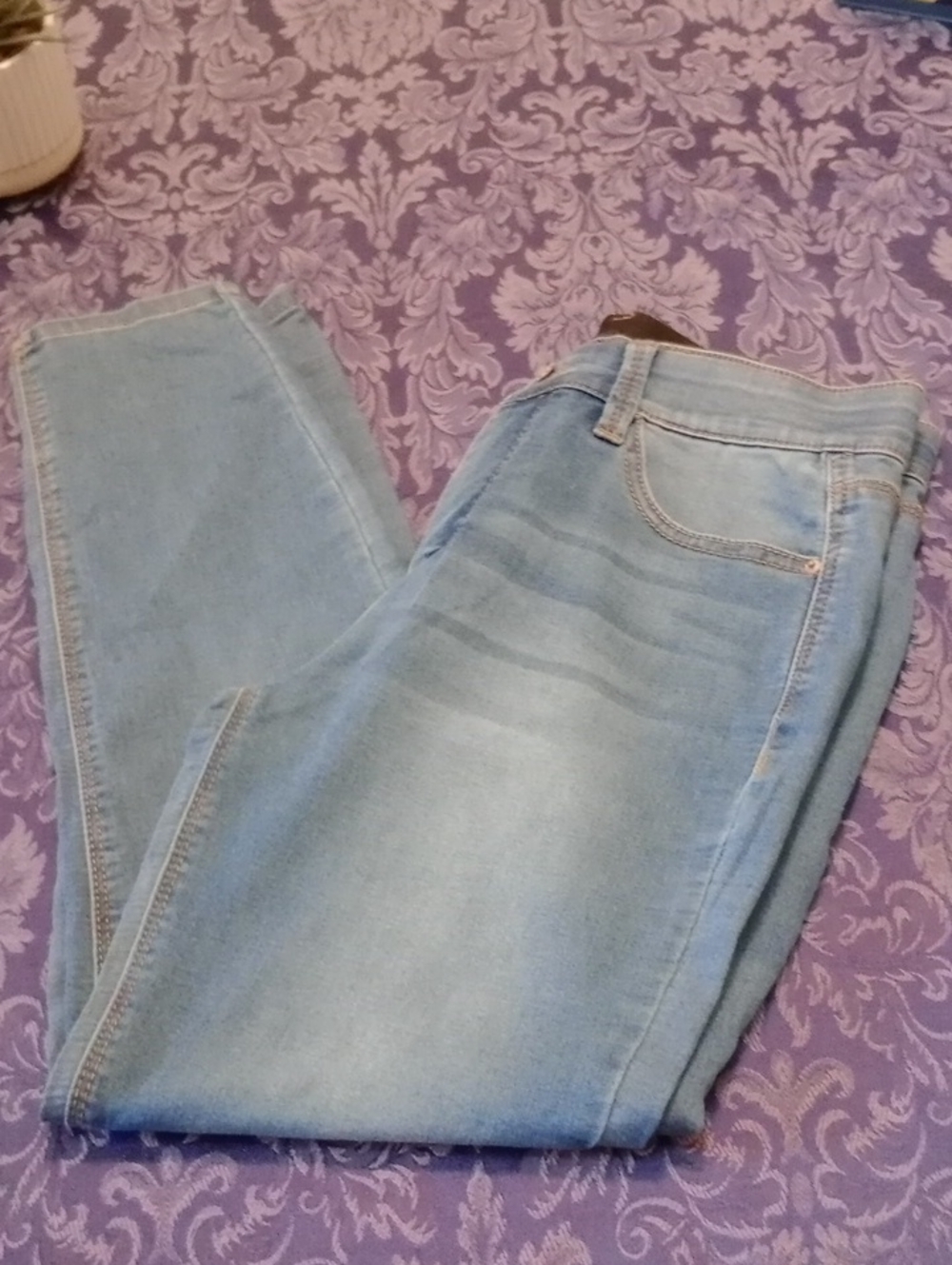 Light Blue Women’s Skinny Jeans
